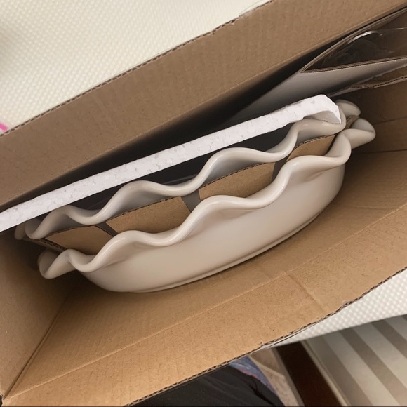 Parini White Ceramic Pie 2 Dish Set NEW - Picture 2 of 10